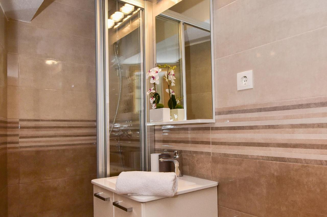 Apartman Luka Igrane Bagian luar foto